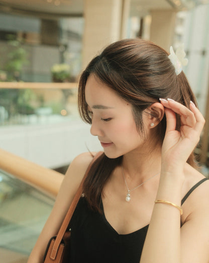 Pearl Drop Necklace