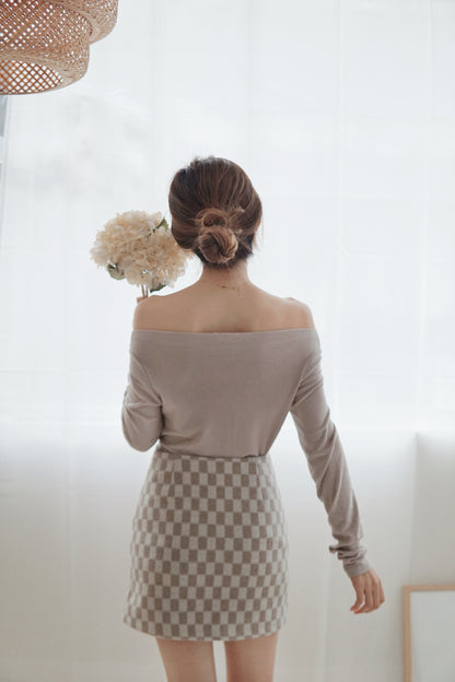 Ribbed Boat Neck Top